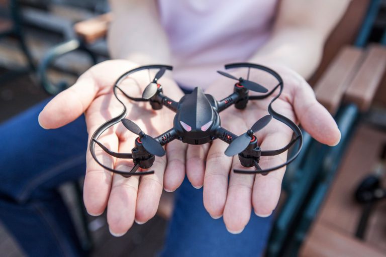 CoDrone Pro: Fly drones, build & program your controller