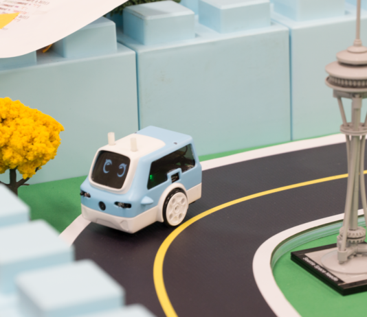 Get your driving skills into the world of Artificial Intelligence with Zumi! zumicurve